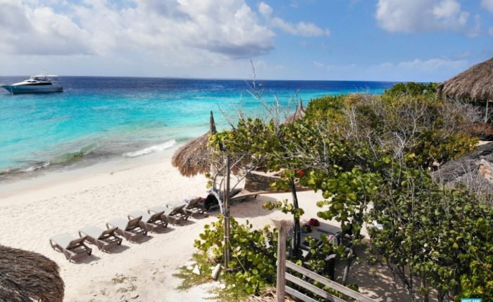 Private boat to Klein Curacao