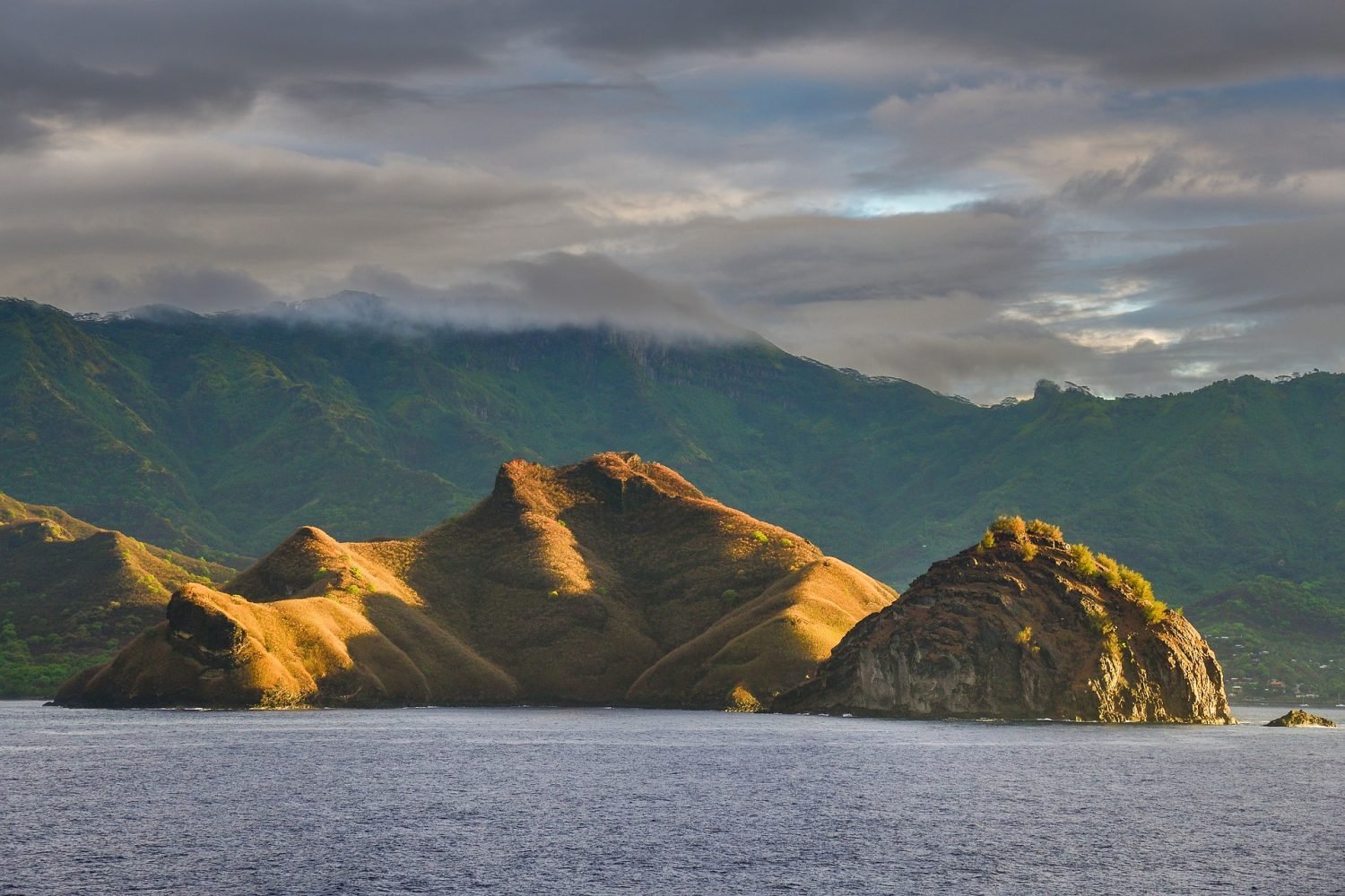 french polynesia vacation: 7-night moorea & bora bora dream escape